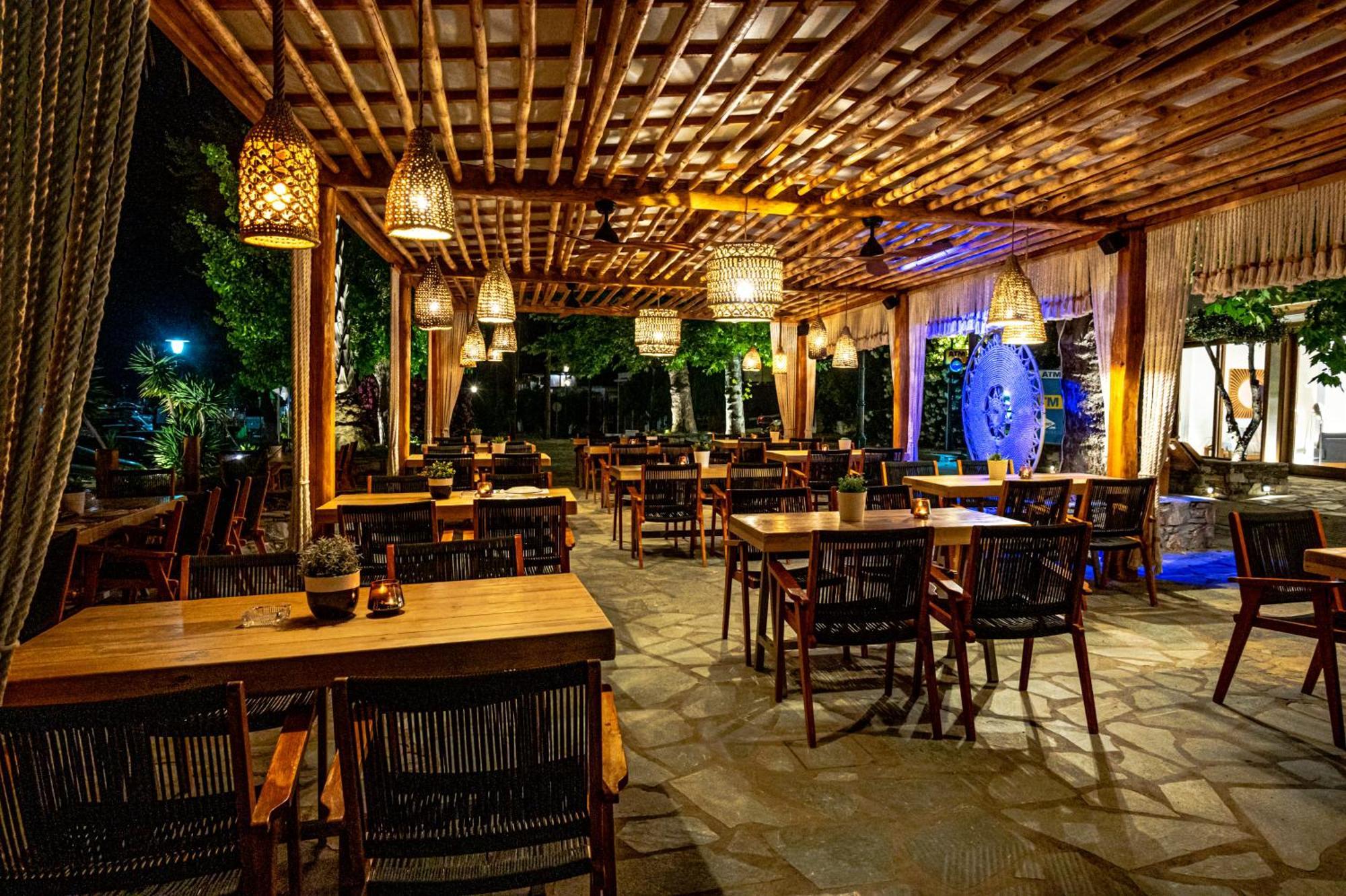 Natura Luxury Boutique Hotel Skopelos Loutraki  Exterior foto