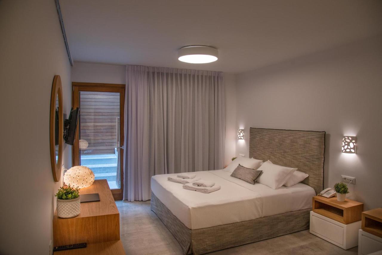 Natura Luxury Boutique Hotel Skopelos Loutraki  Exterior foto