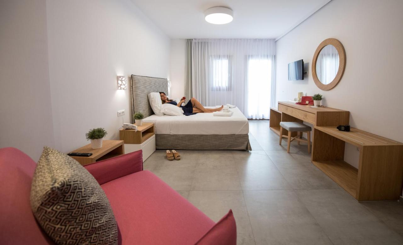 Natura Luxury Boutique Hotel Skopelos Loutraki  Exterior foto